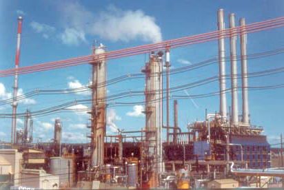 Teersand-Aufbereitung bei Fort McMurray (Foto: Dionys Zink)